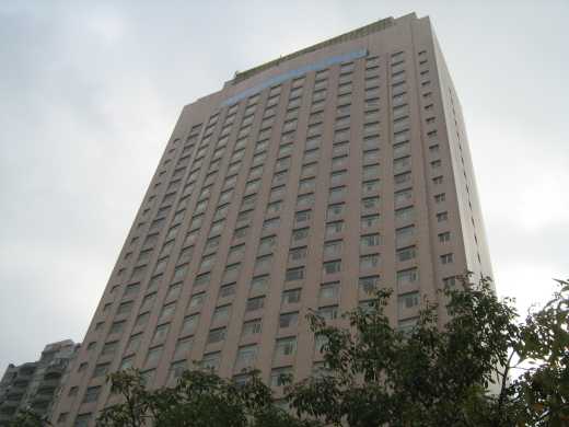 Xiamen Airlines Jinyan Hotel from the lake front