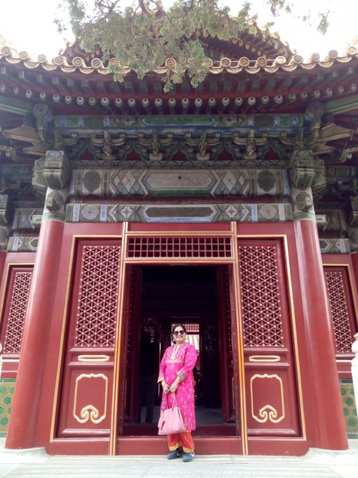 Neena at Jingshan Garden, Beijing June 18