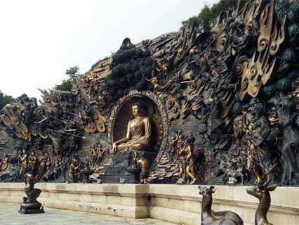 Lingshan Buddha