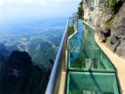 Tianmenshan Glass Skywalk