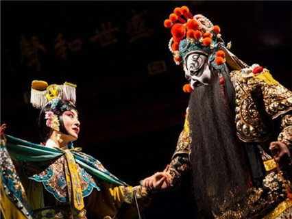 Peking Opera Show at Liyuan Theater , Beijing Tours, China Travel Service